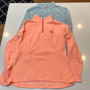 2 North Face 1/4 zip fleece sweatshirt’s